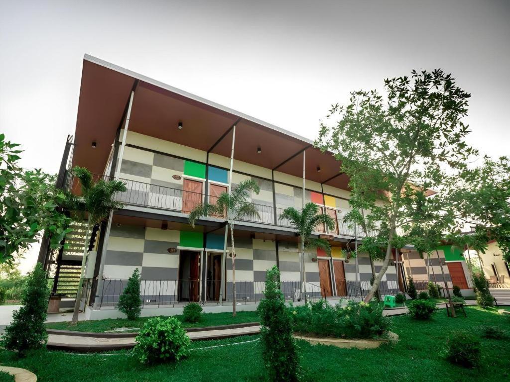 Baan Pran Boutique Resort Хуа Хин Экстерьер фото